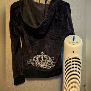 Black crown zip up hoodie